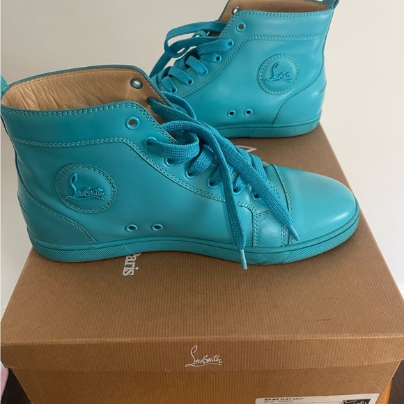 A pair of slightly used Christian Louboutin ‘s Pacific color size 41.5. - Picture 3 of 12